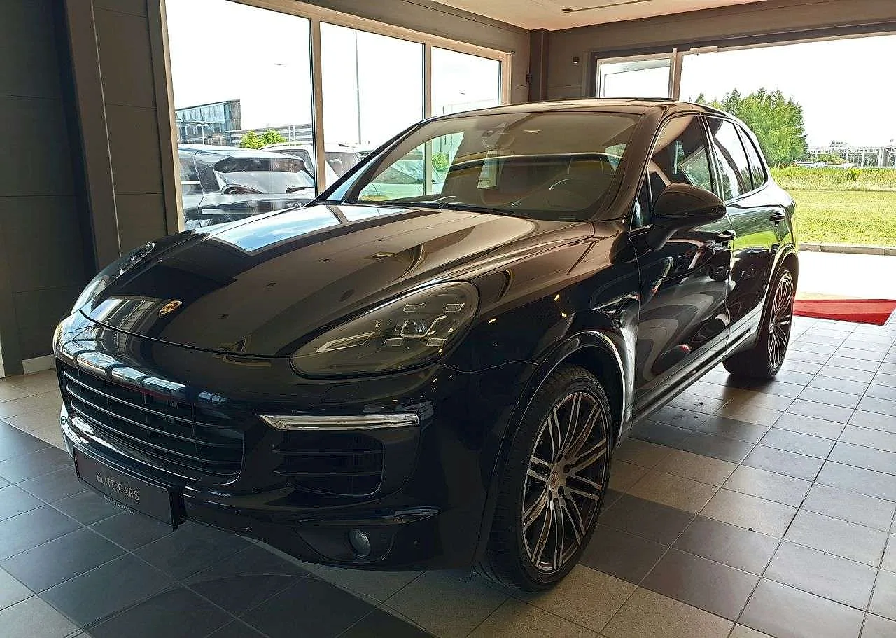 Porsche Cayenne Platinum Edition, 2016. gads