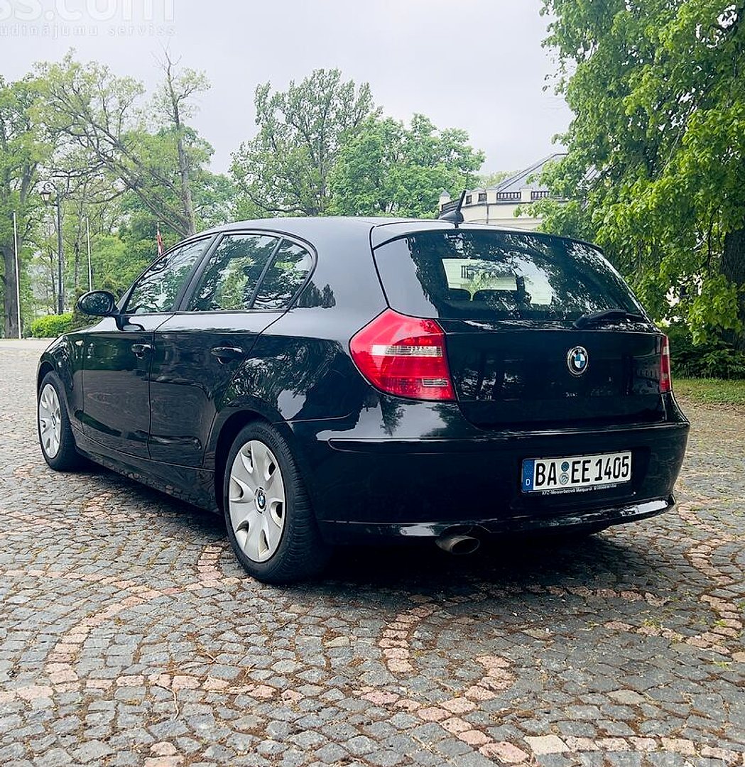BMW 118 — foto 4