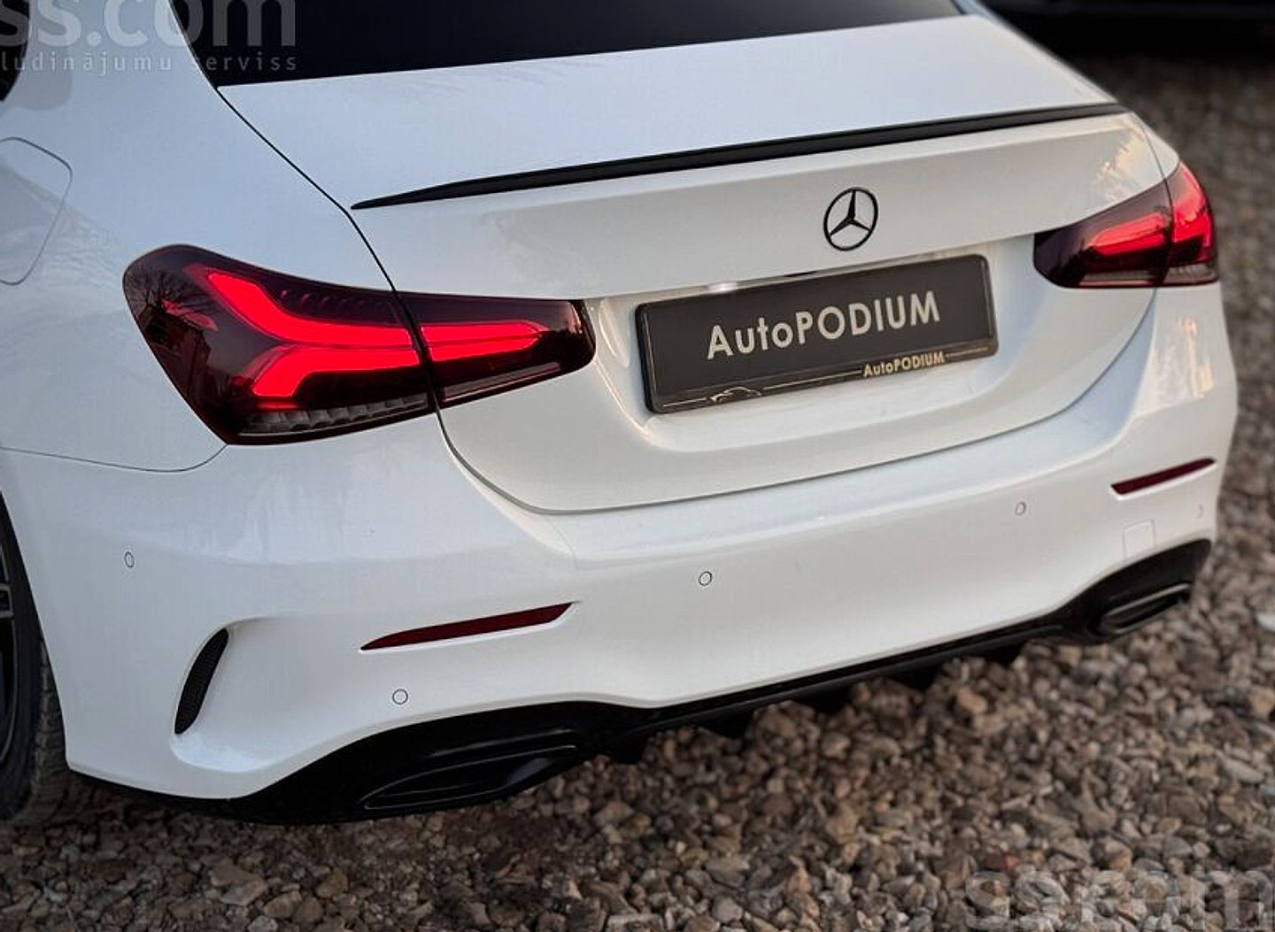 Mercedes-Benz A180 — foto 4
