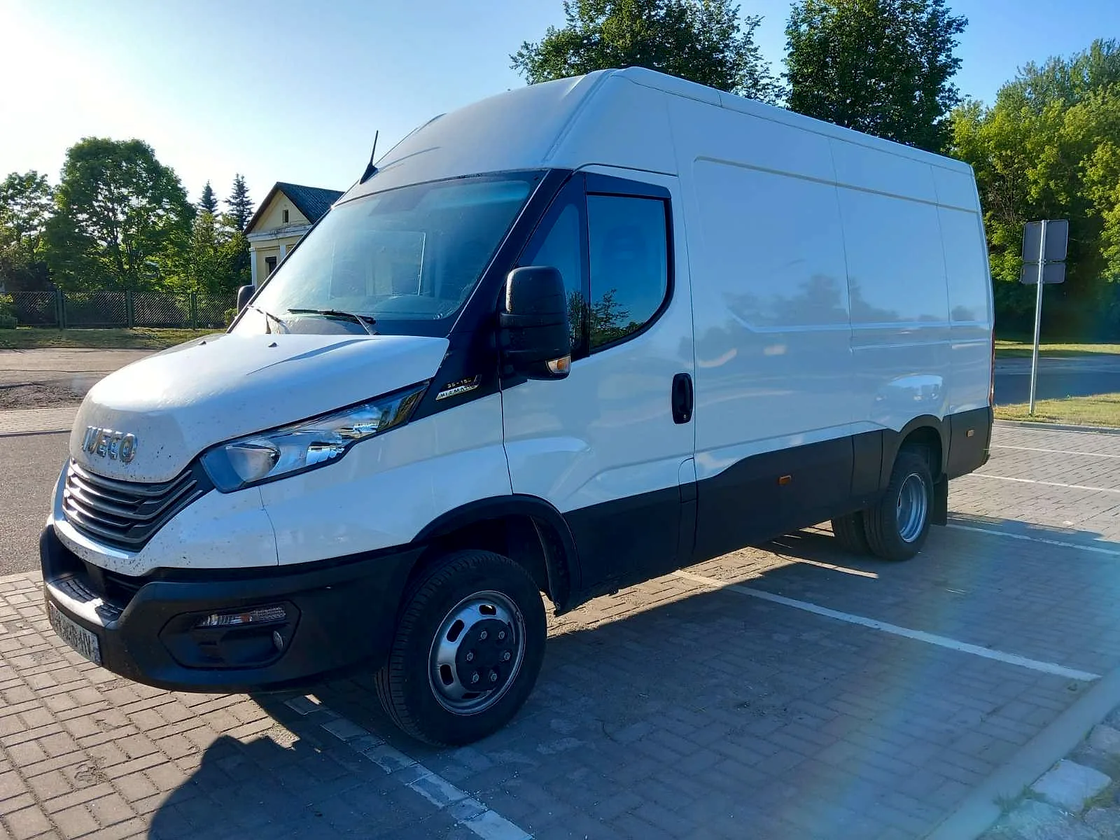 Iveco 35 180, 2023. gads