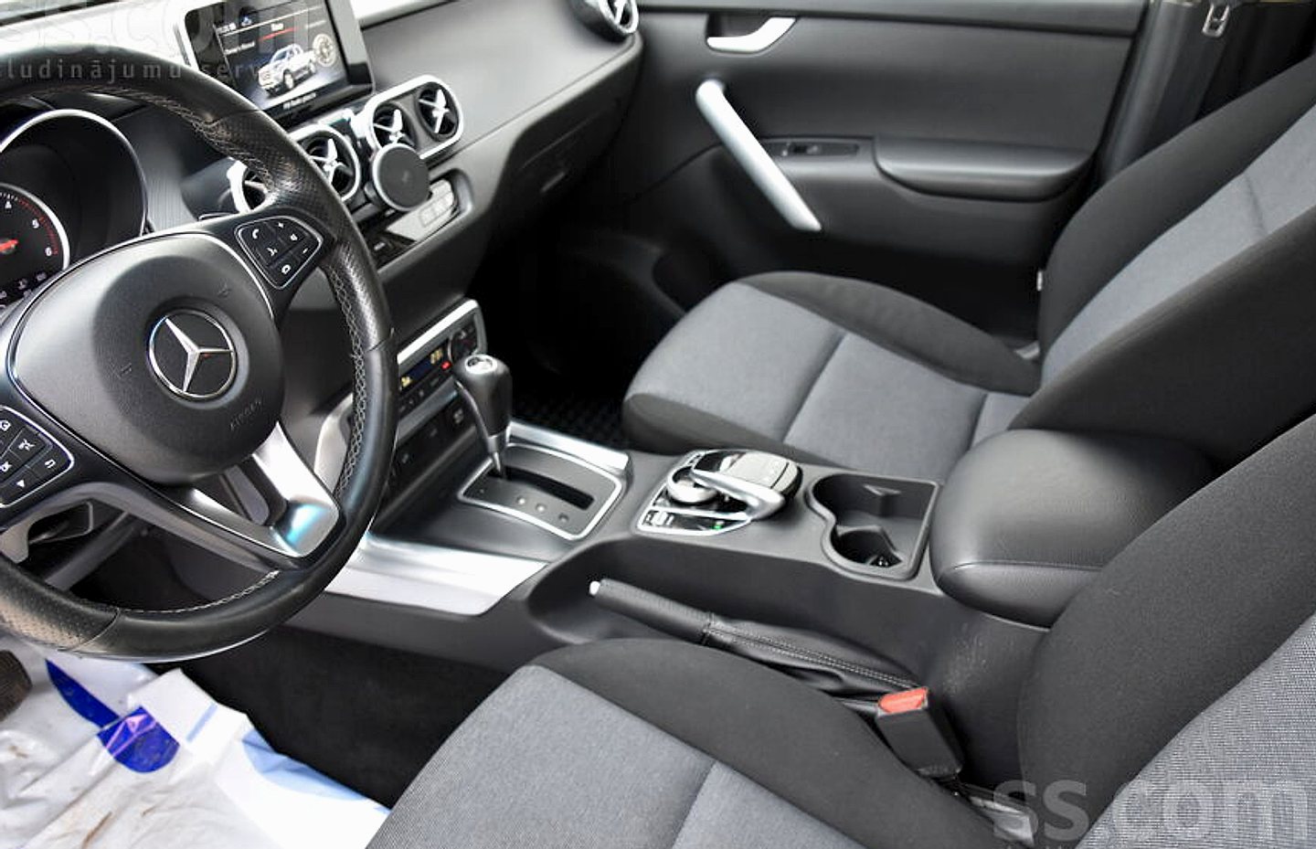 Mercedes-Benz X350 — foto 5