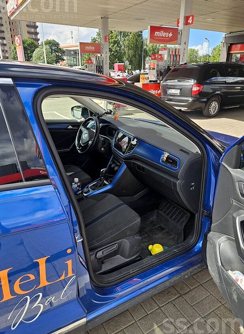 Volkswagen T-Roc — foto 3