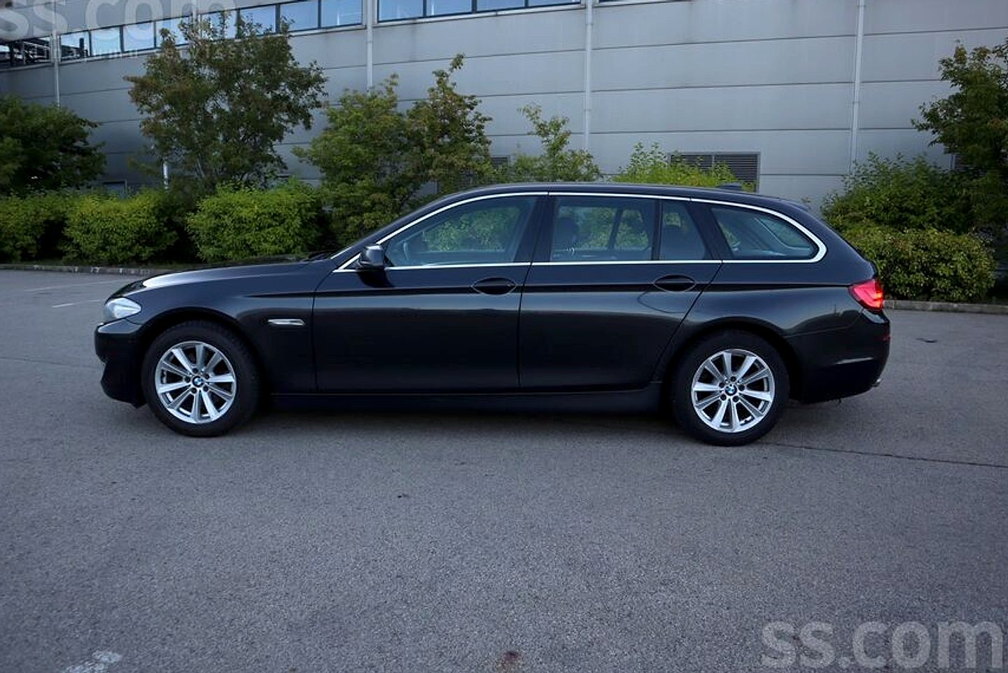 BMW 520 — foto 5