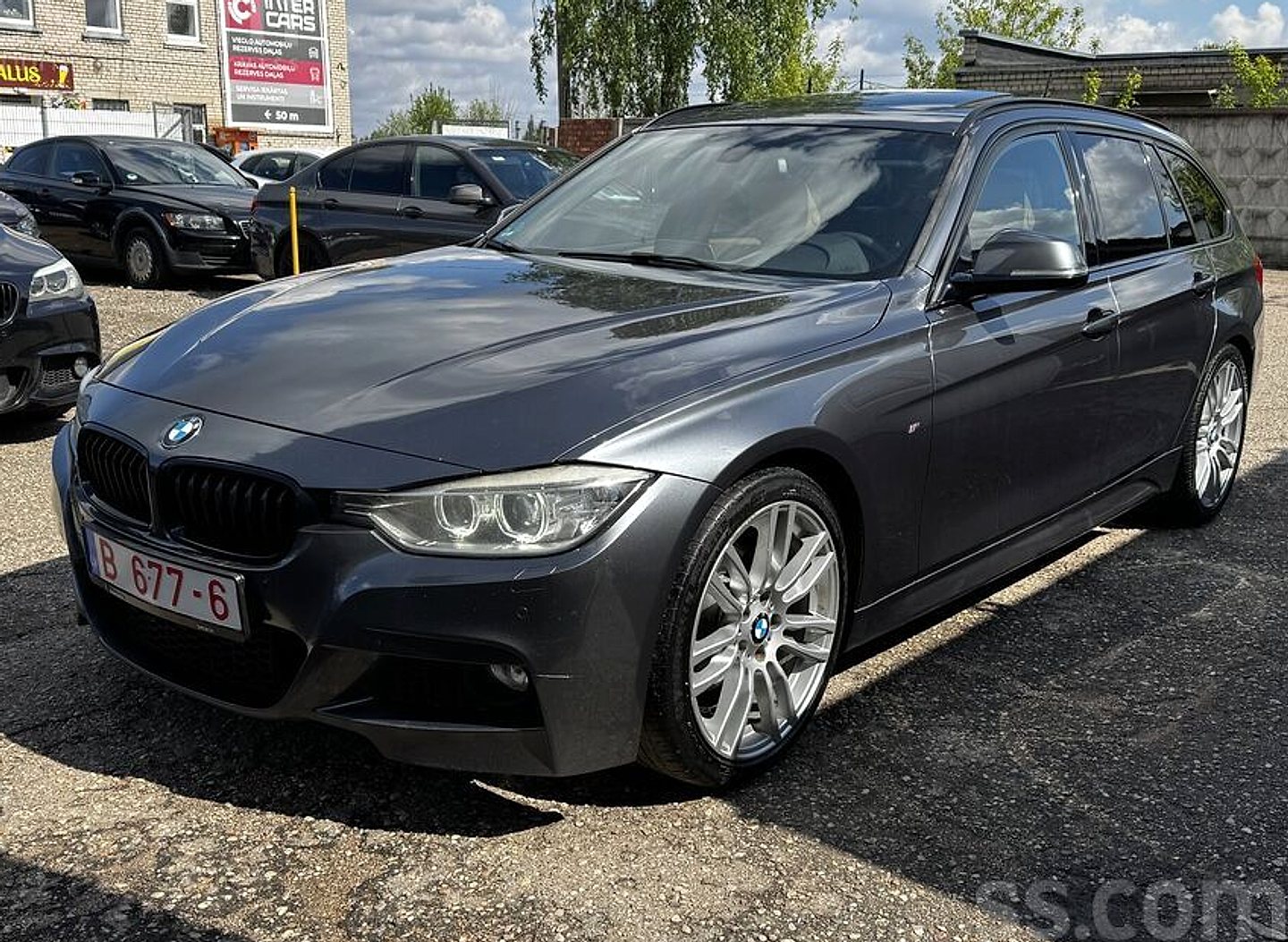 BMW 320 — foto 3
