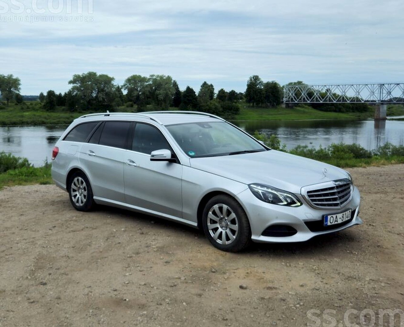 Mercedes-Benz E220 — foto 5
