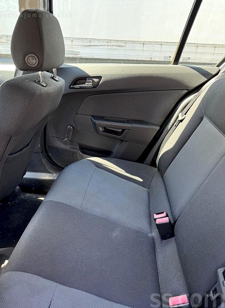 Opel Astra — foto 6