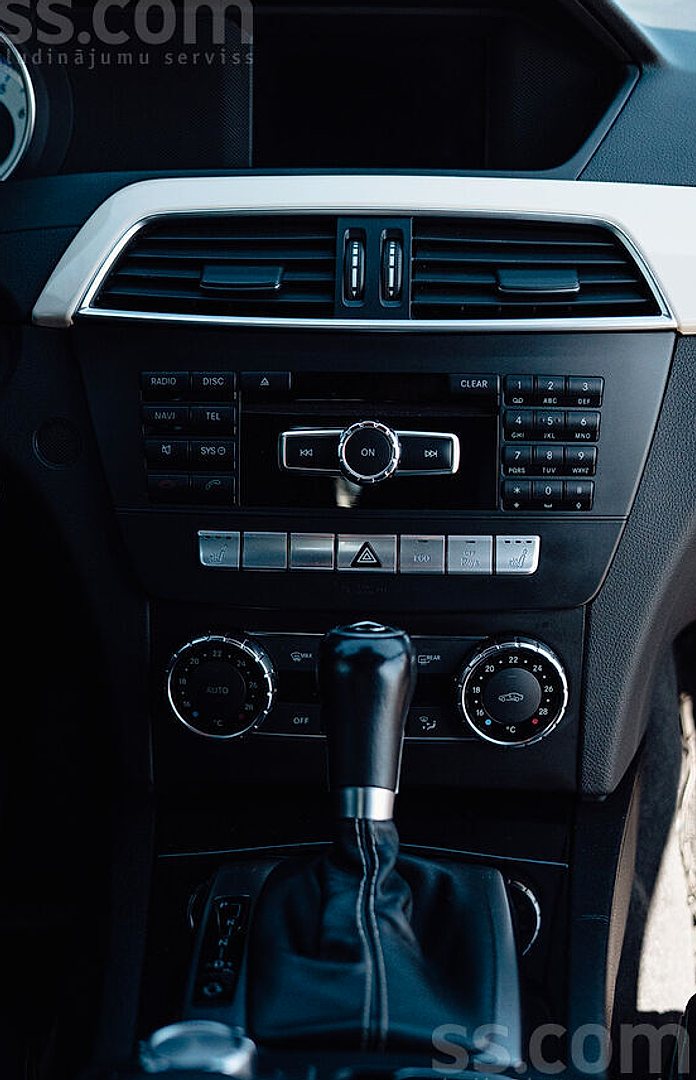 Mercedes-Benz C180 — foto 6