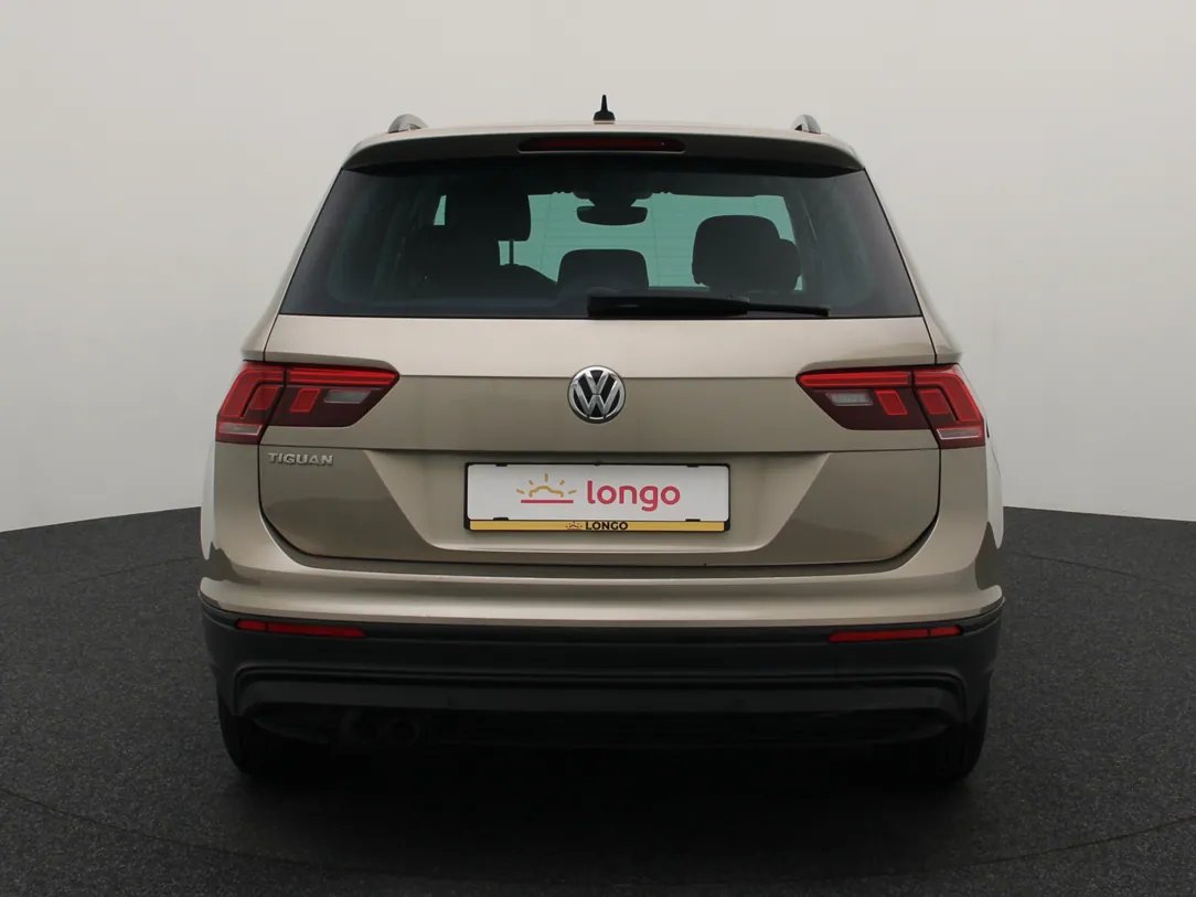 Volkswagen Tiguan — foto 6