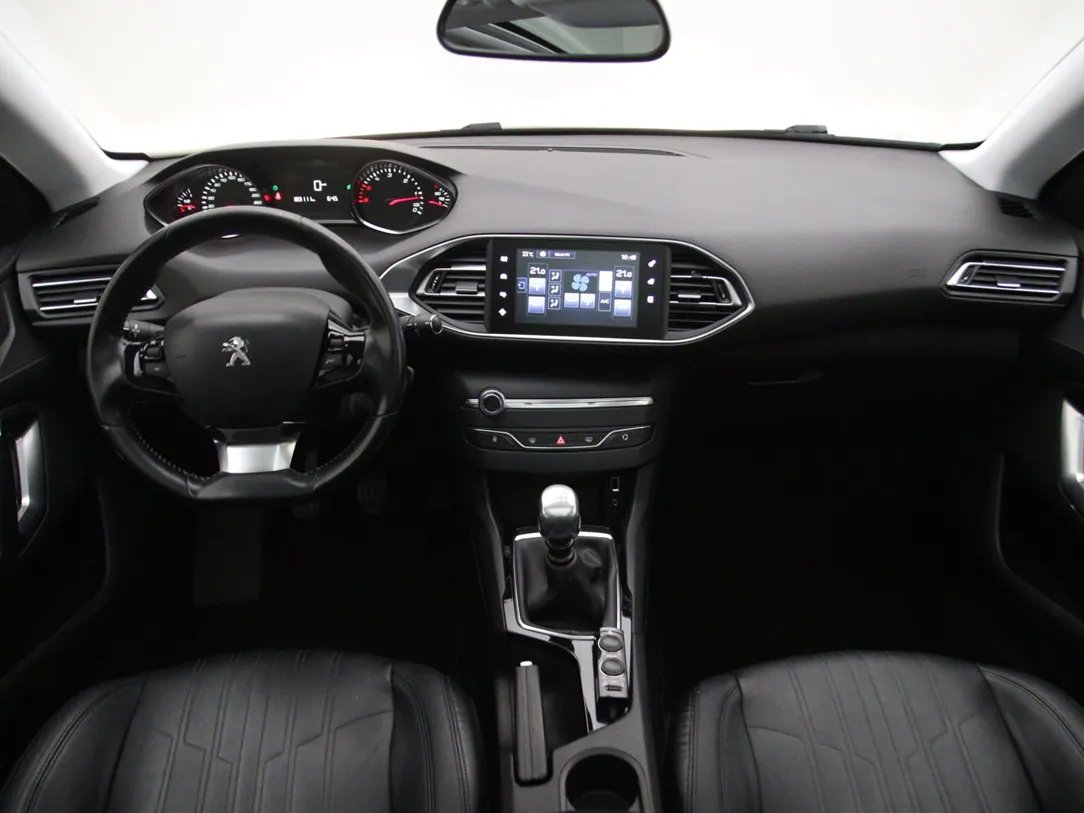 Peugeot 308 — foto 3