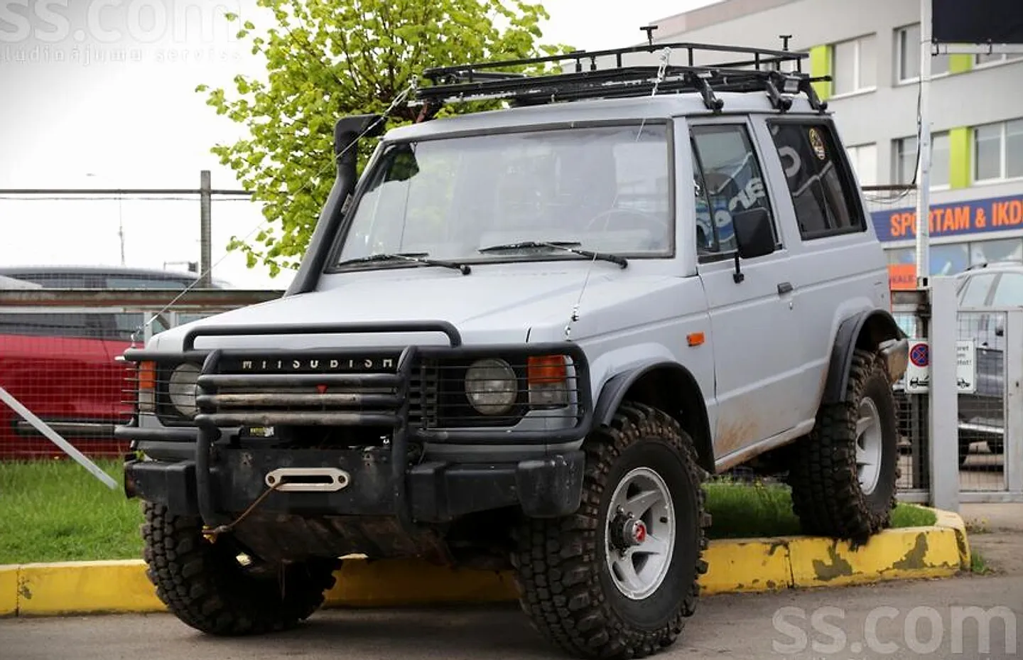 Mitsubishi Pajero, 1986. gads