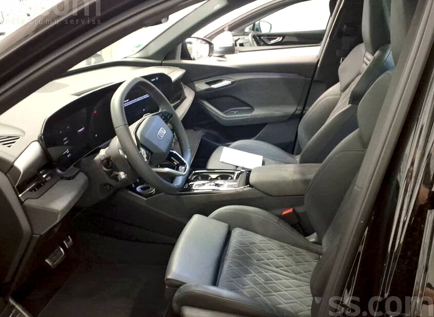 Audi E-tron — foto 3