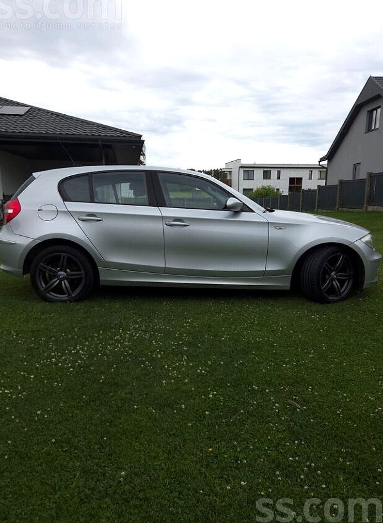 BMW 118 — foto 3