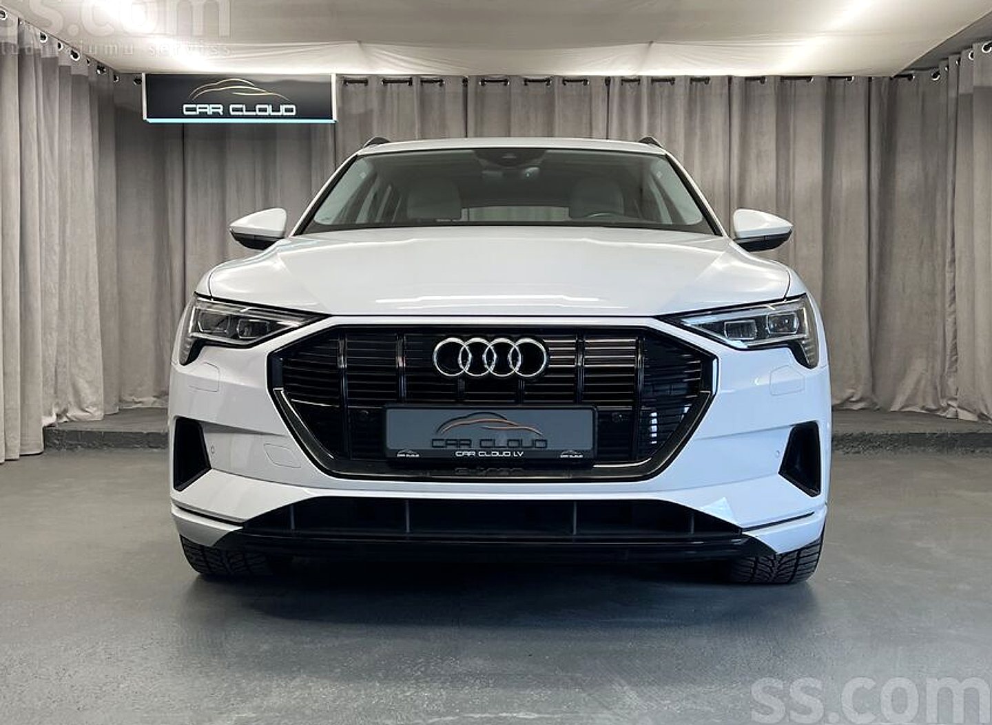 Audi E-tron — foto 2