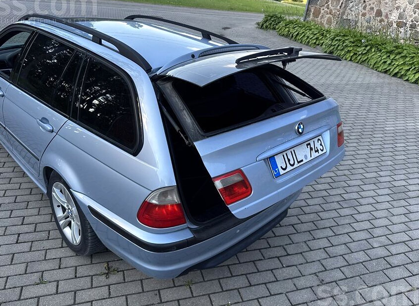 BMW 320 — foto 5