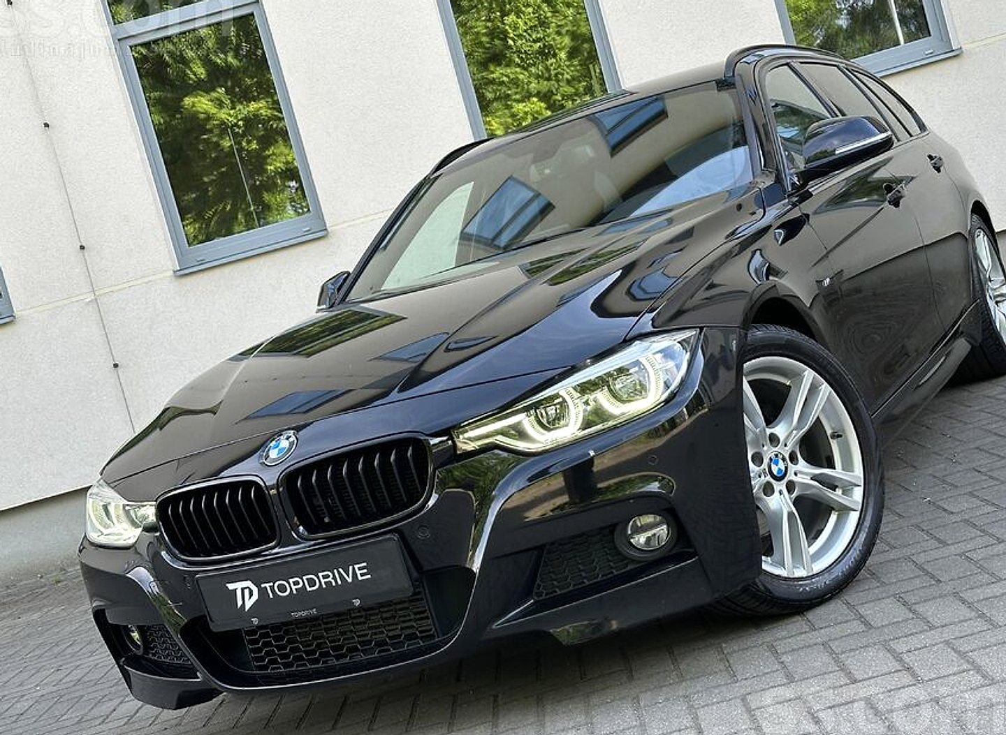 BMW 320 — foto 4