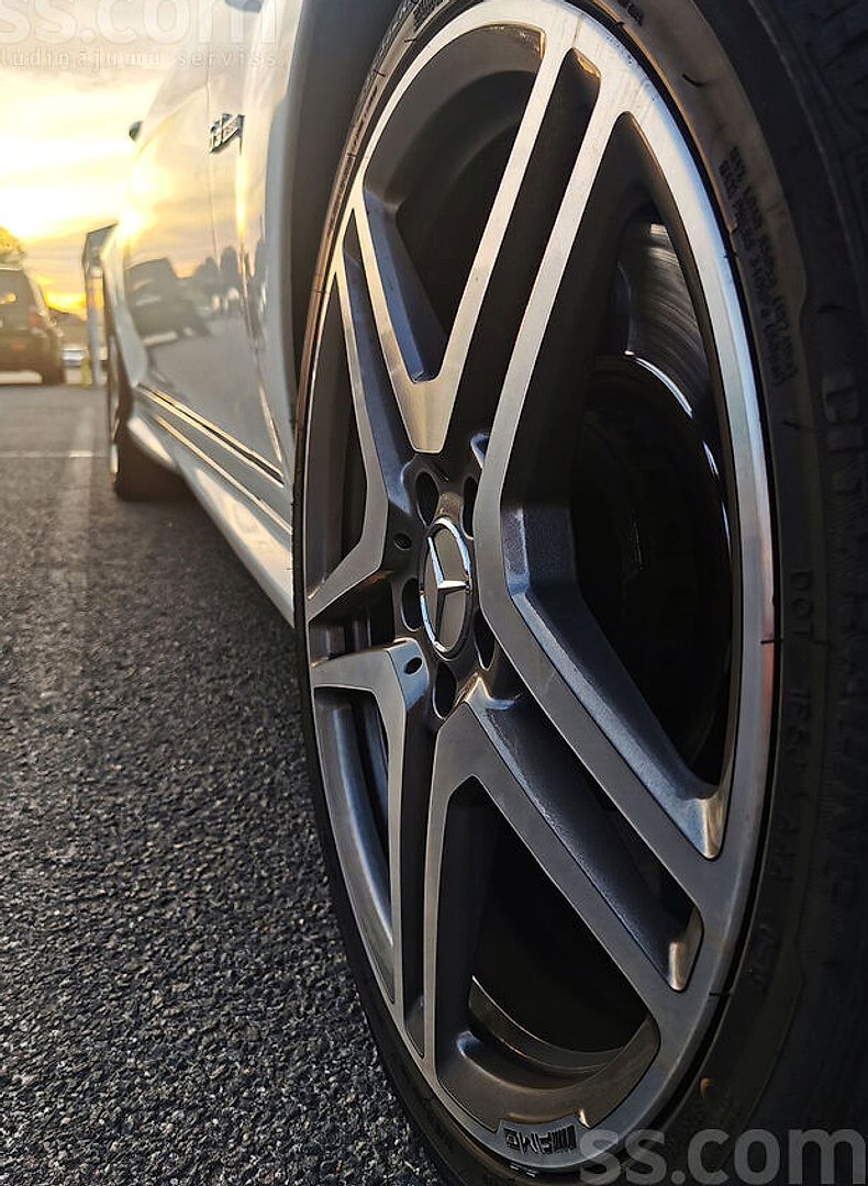 Mercedes-Benz CL63 AMG — foto 4