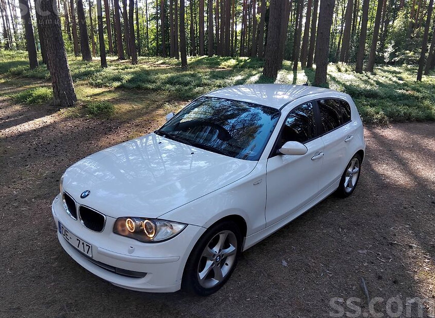 BMW 118 — foto 4