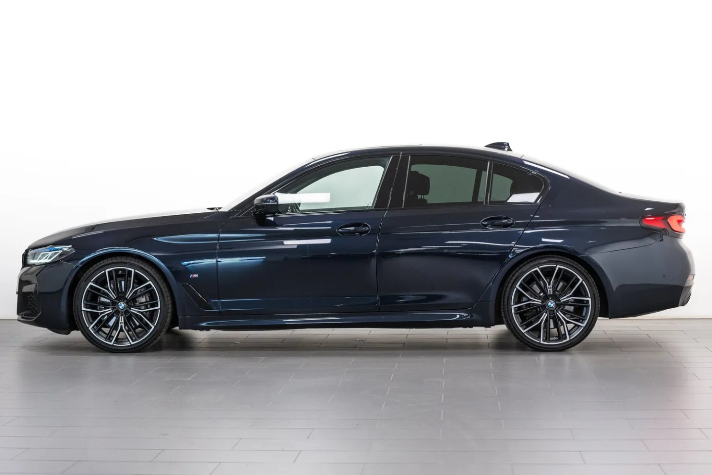 BMW 540 — foto 2