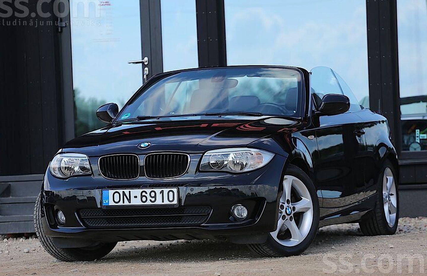 BMW 118 — foto 6