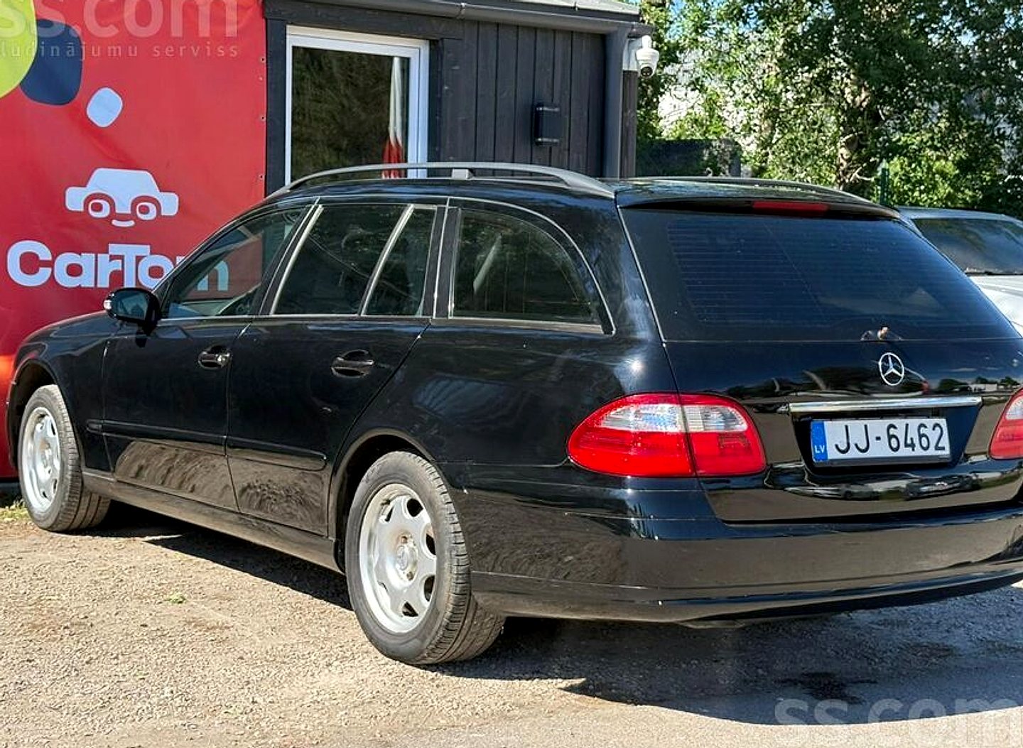 Mercedes-Benz E240 — foto 4