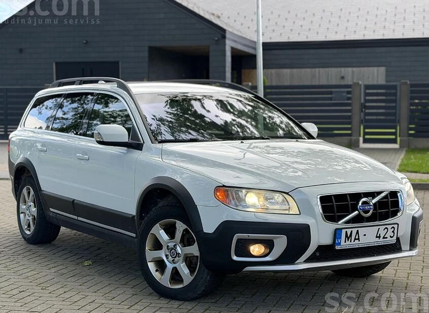 Volvo XC 70, 2011. gads