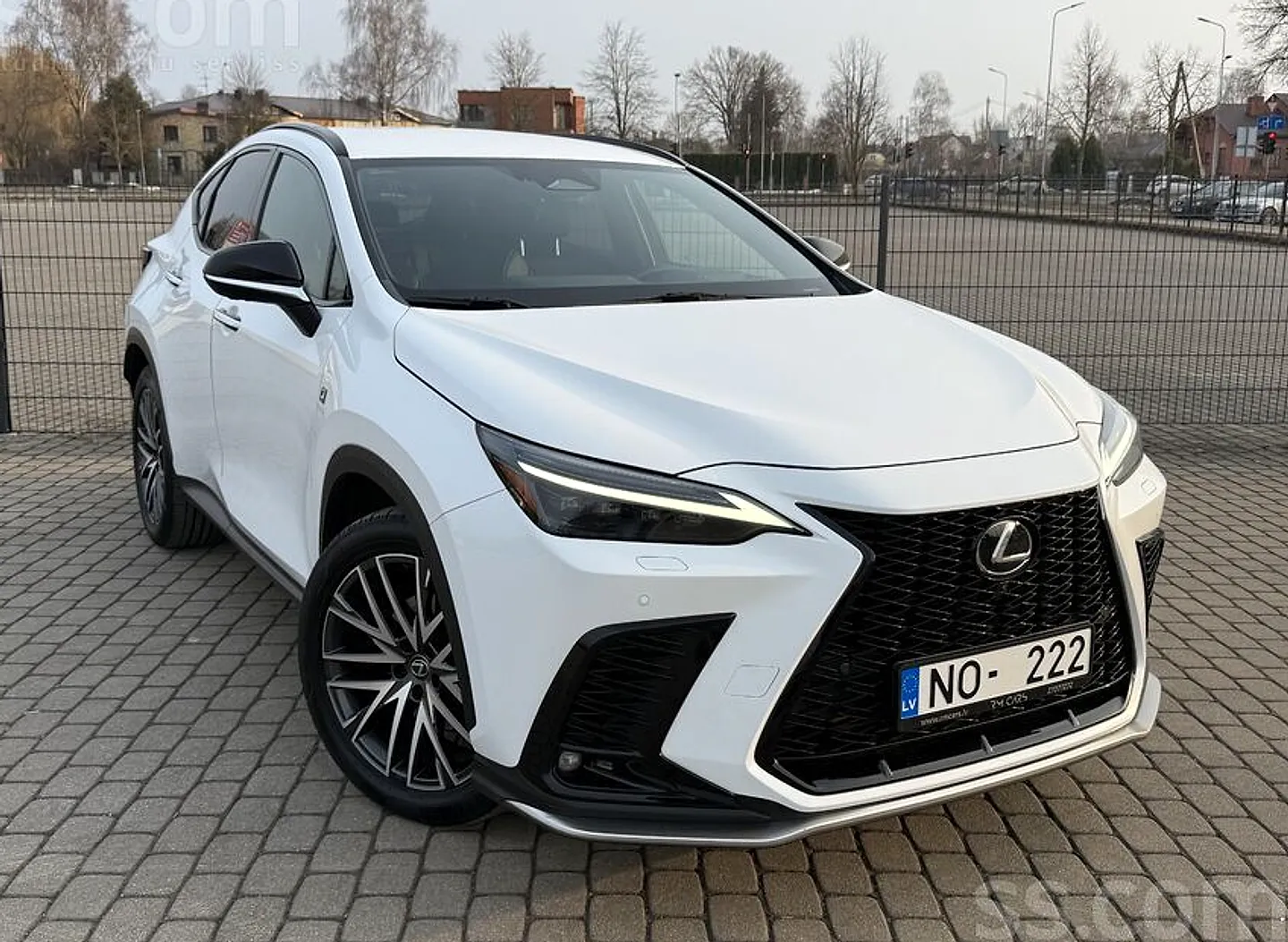Lexus NX, 2023. gads