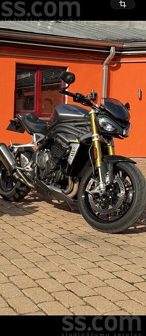 Triumph 1200 rs, 2021. gads