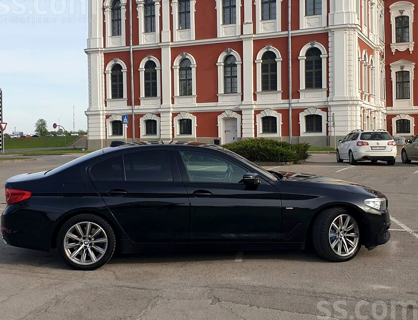 BMW 540 — foto 2