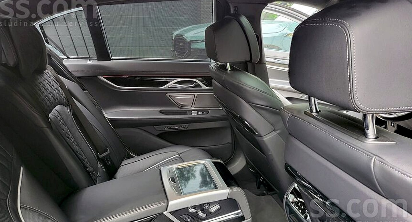 BMW 745 — foto 2
