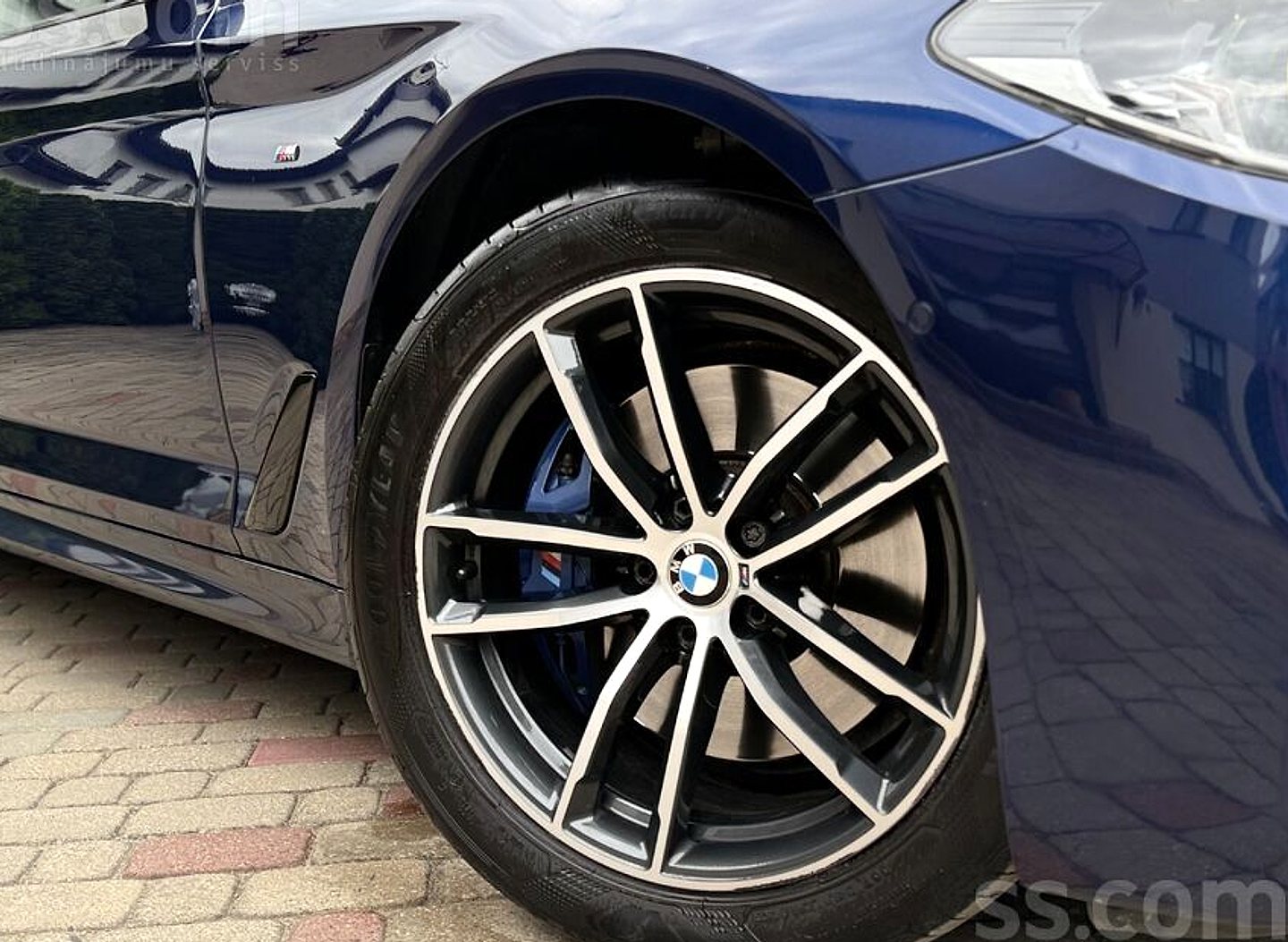 BMW 530 — foto 2