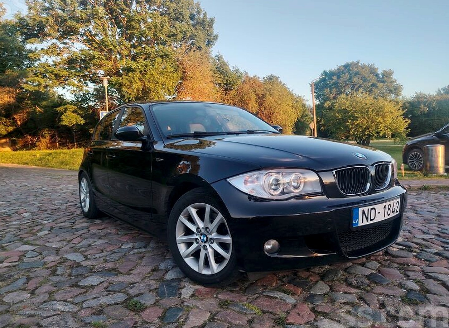 BMW 120 — foto 2
