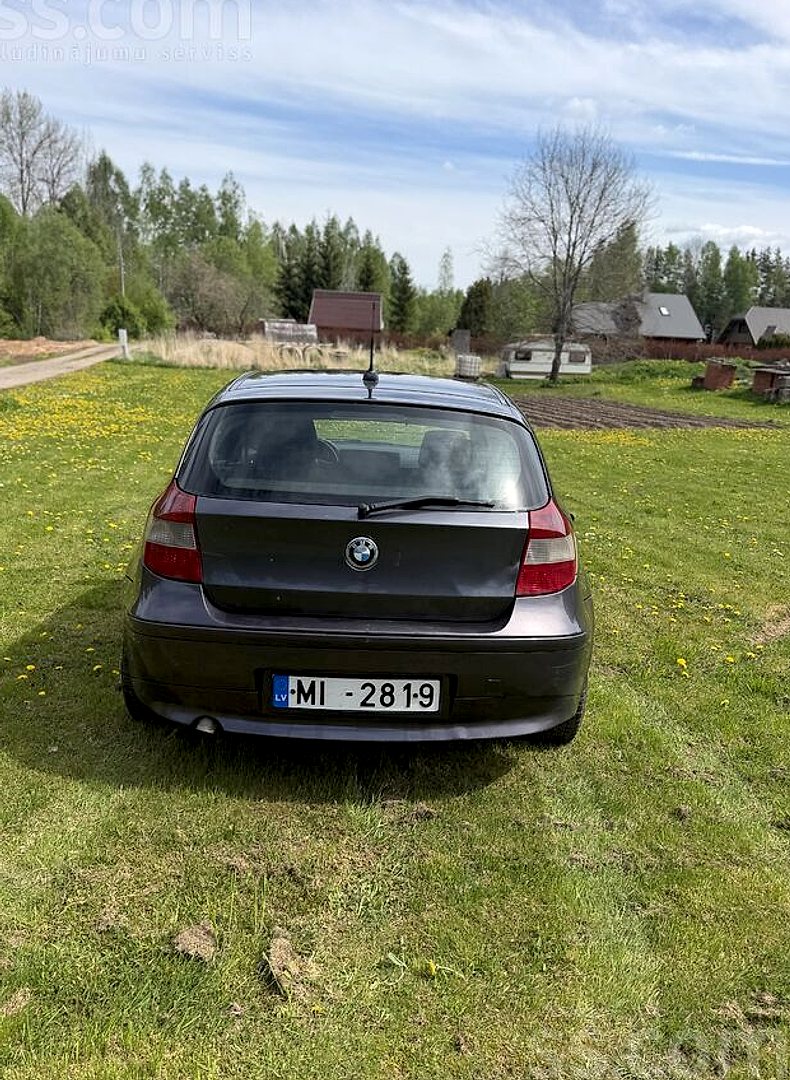 BMW 118 — foto 4