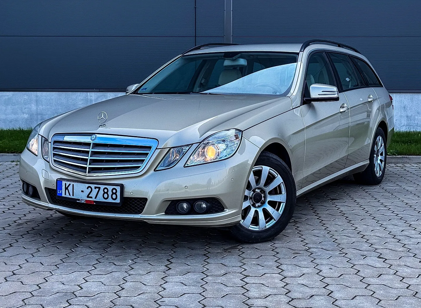 Mercedes-Benz Benz E 220, 2010. gads