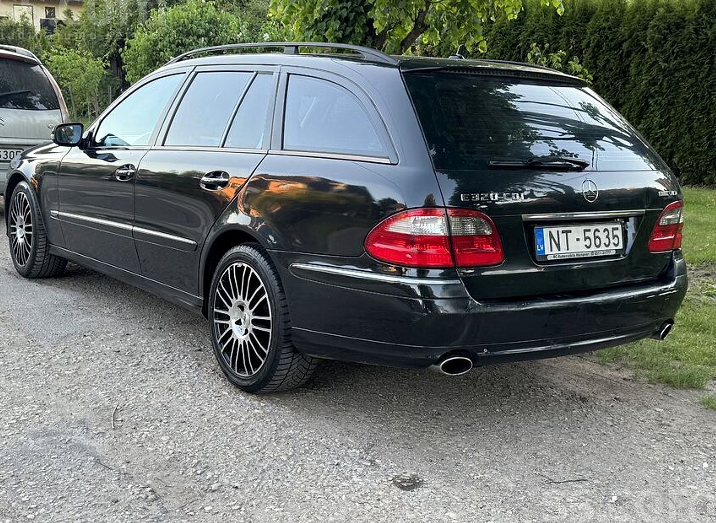 Mercedes-Benz E320 — foto 6