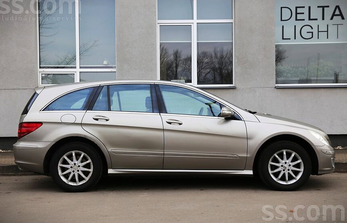 Mercedes-Benz R320 — foto 3