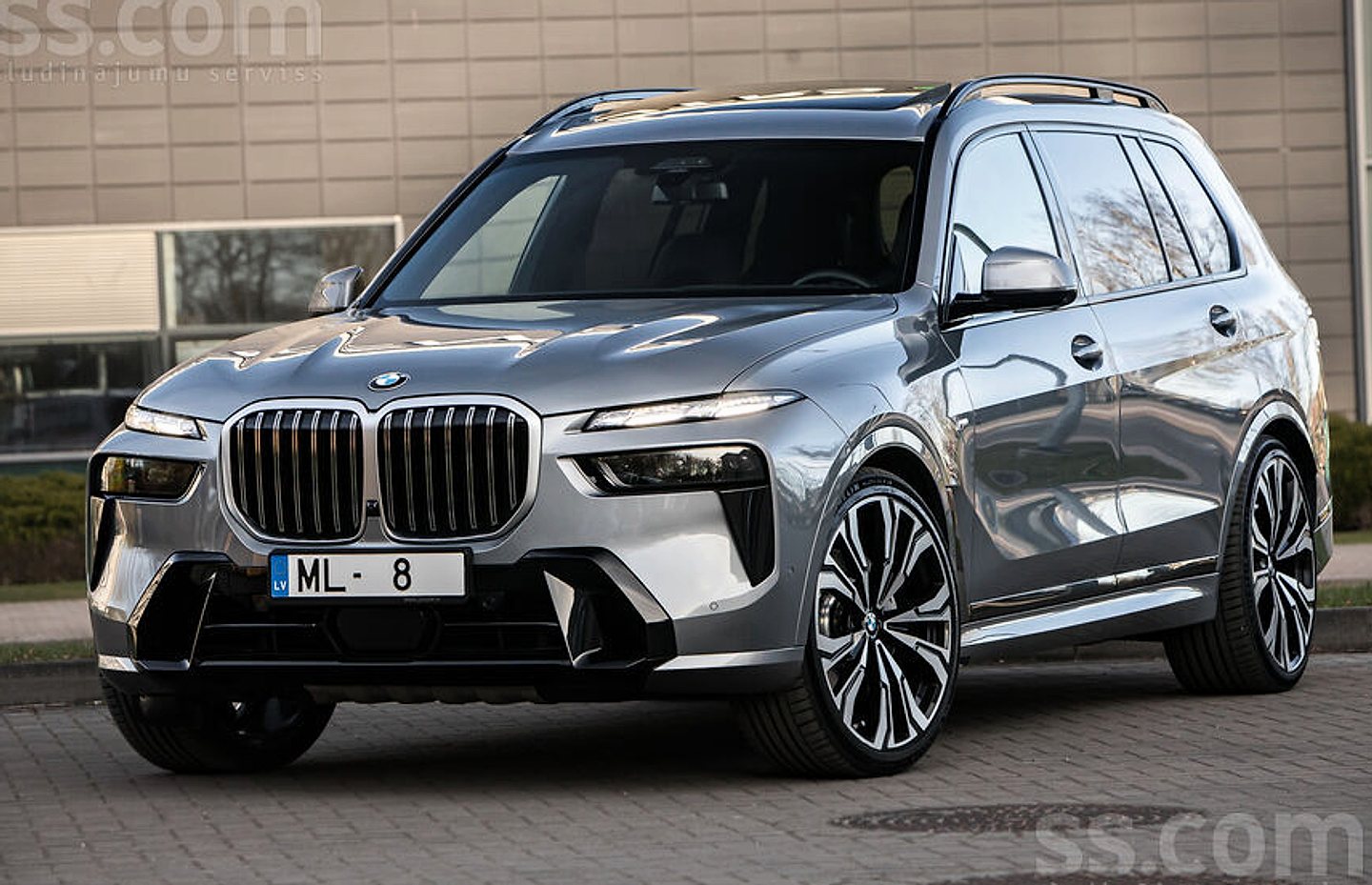 BMW X7 — foto 4