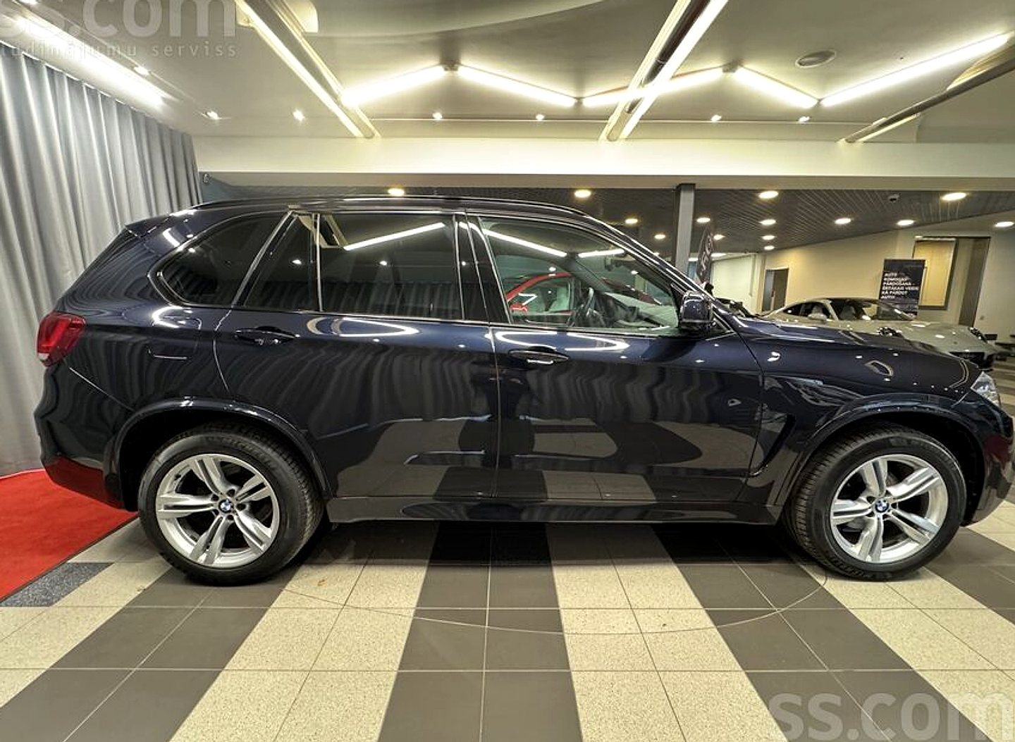 BMW X5 — foto 4