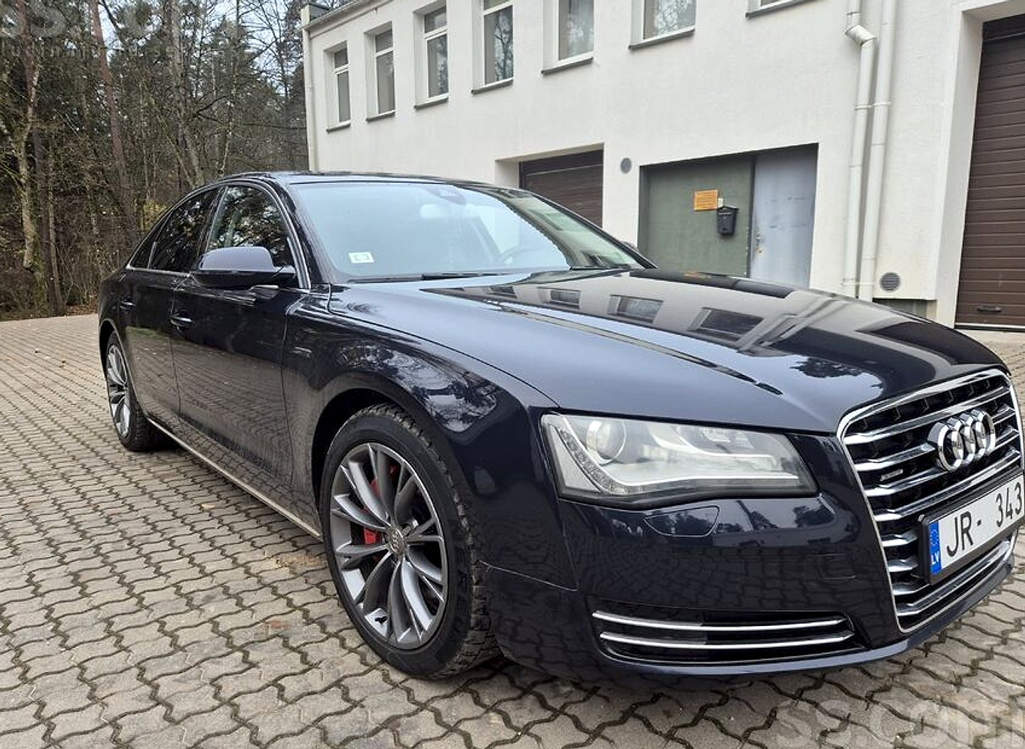Audi A8, 2012. gads