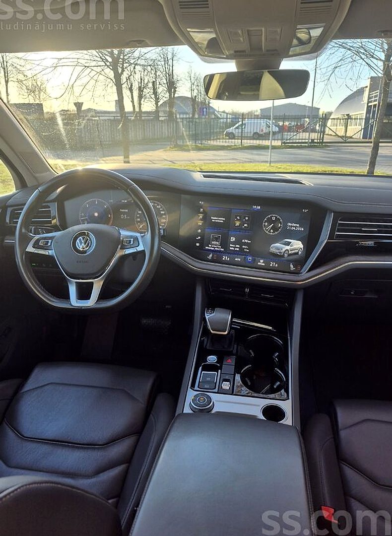 Volkswagen Touareg — foto 5