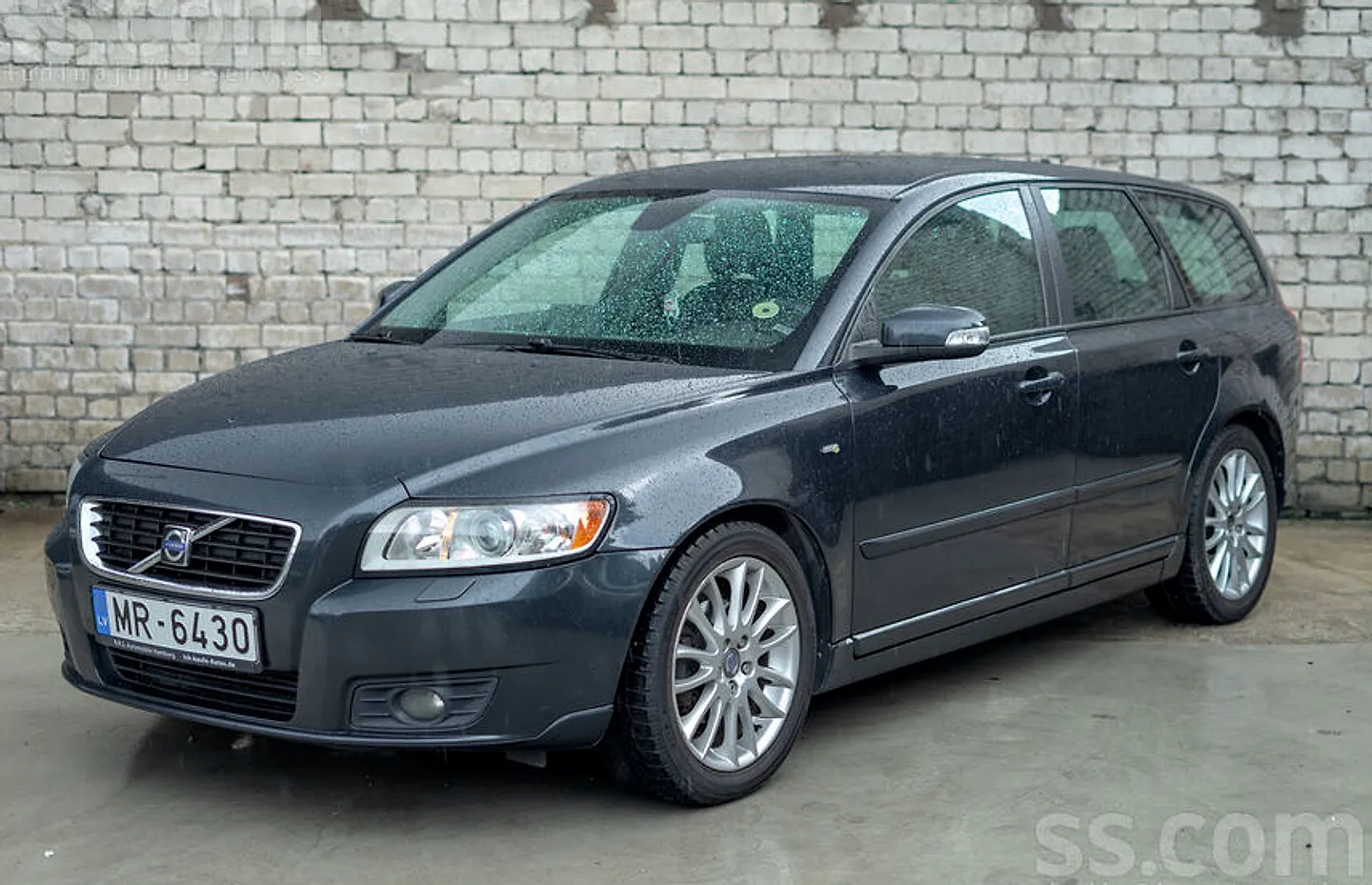 Volvo V50, 2010. gads