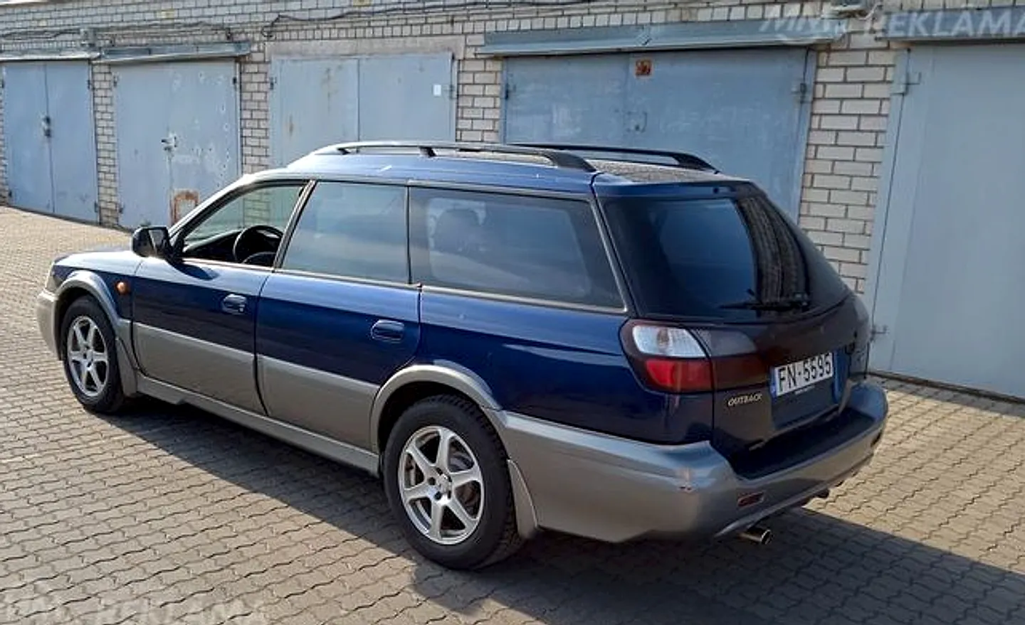 Subaru Outback, 2001. gads