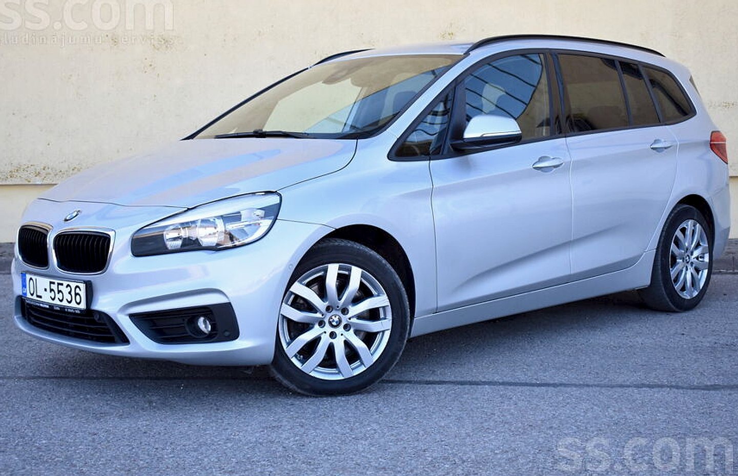 BMW 220 — foto 4