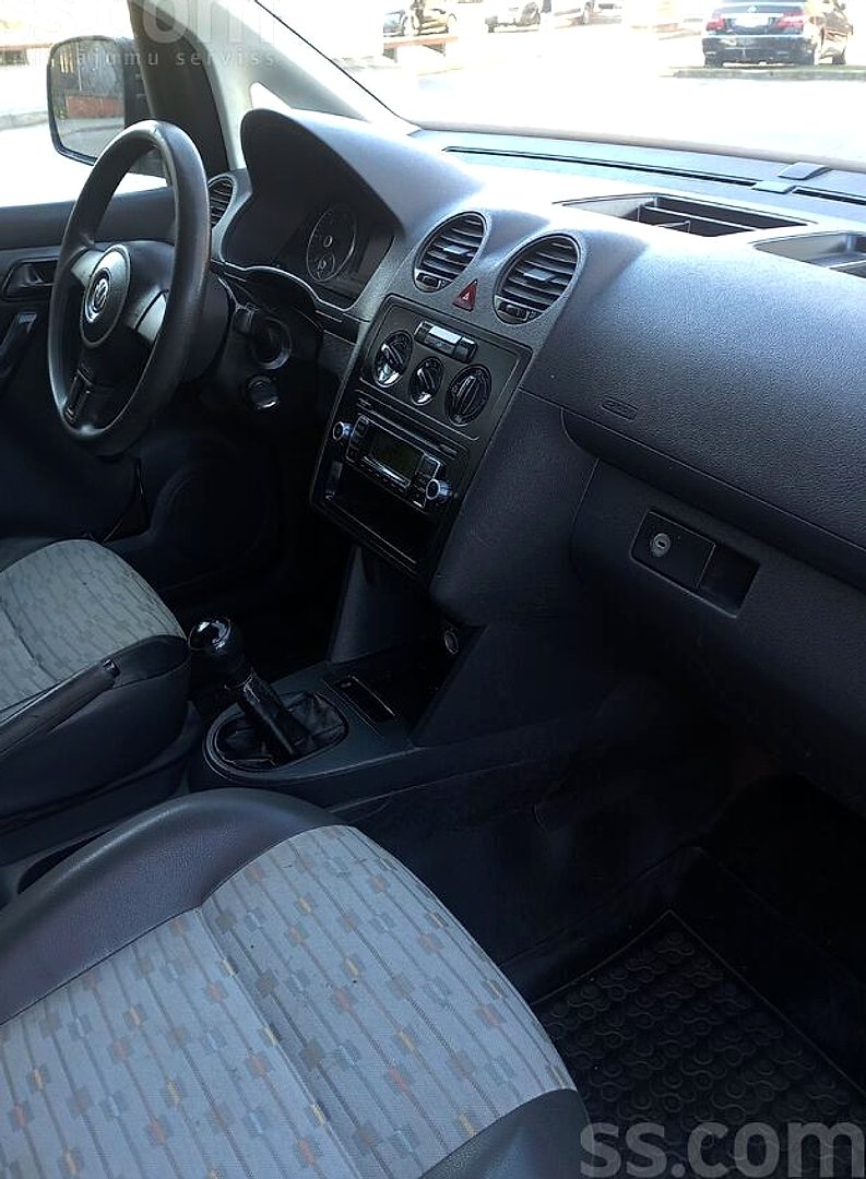 Volkswagen Caddy — foto 6