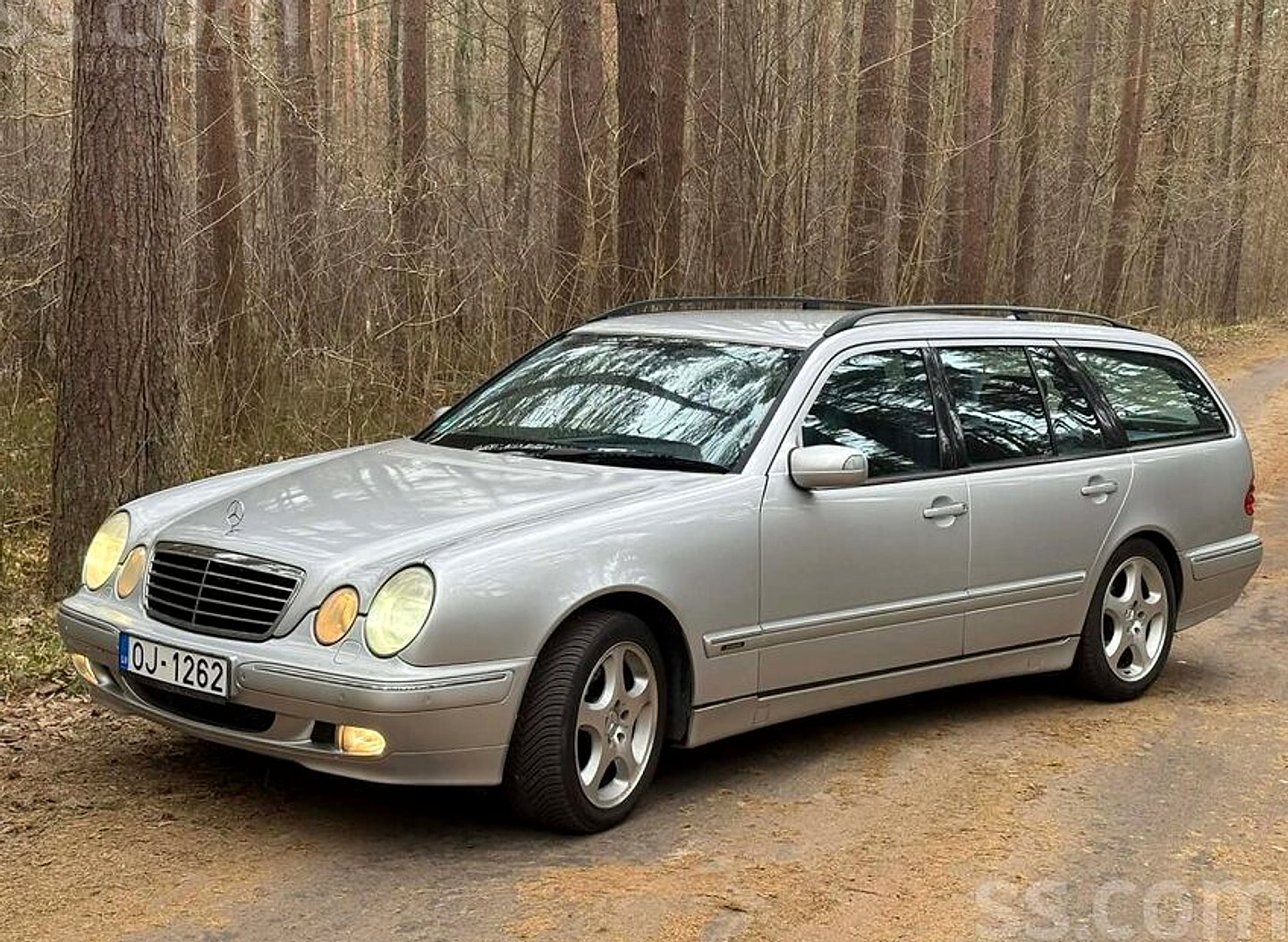 Mercedes-Benz E280 — foto 4