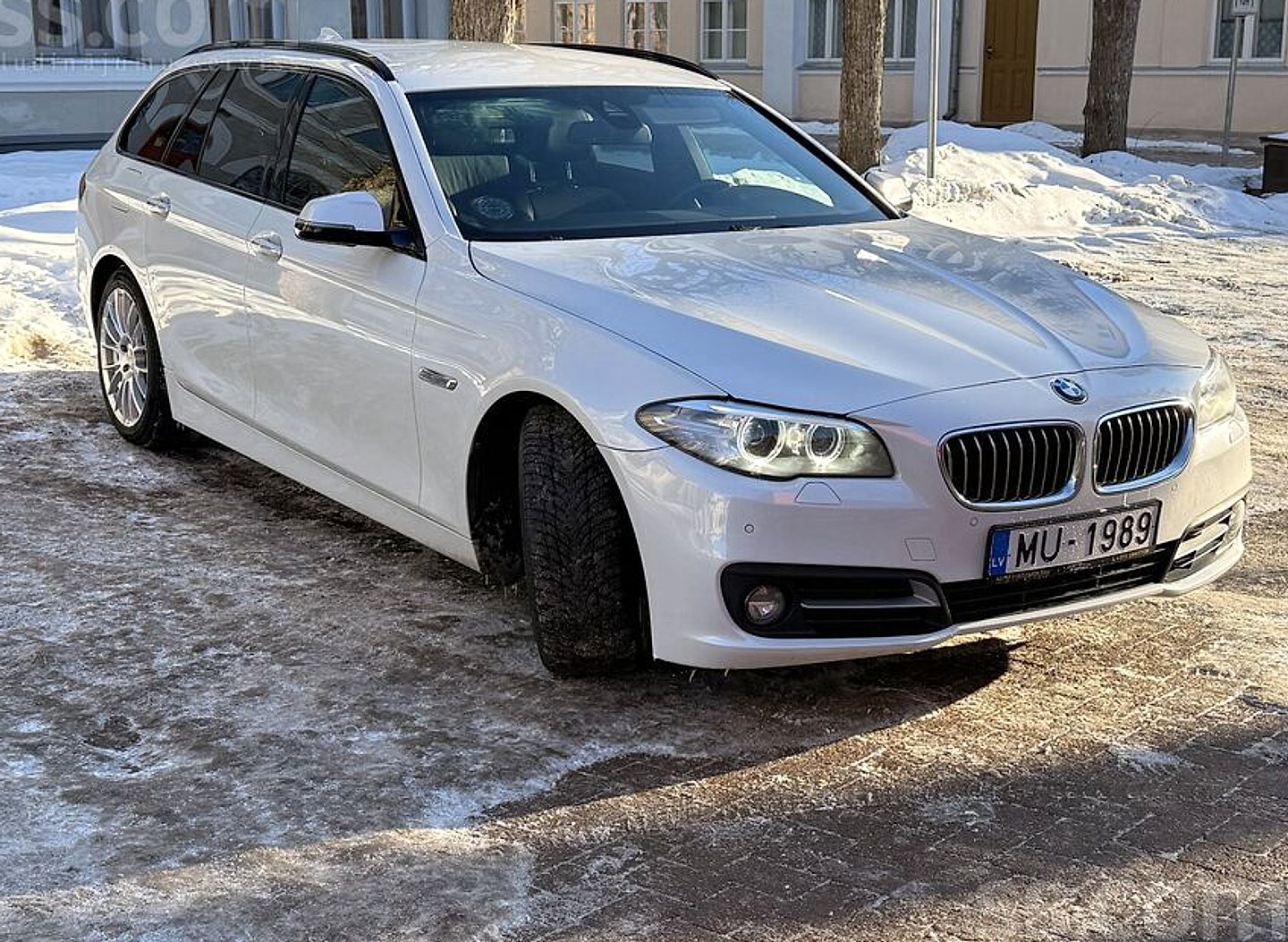 BMW 520 — foto 2