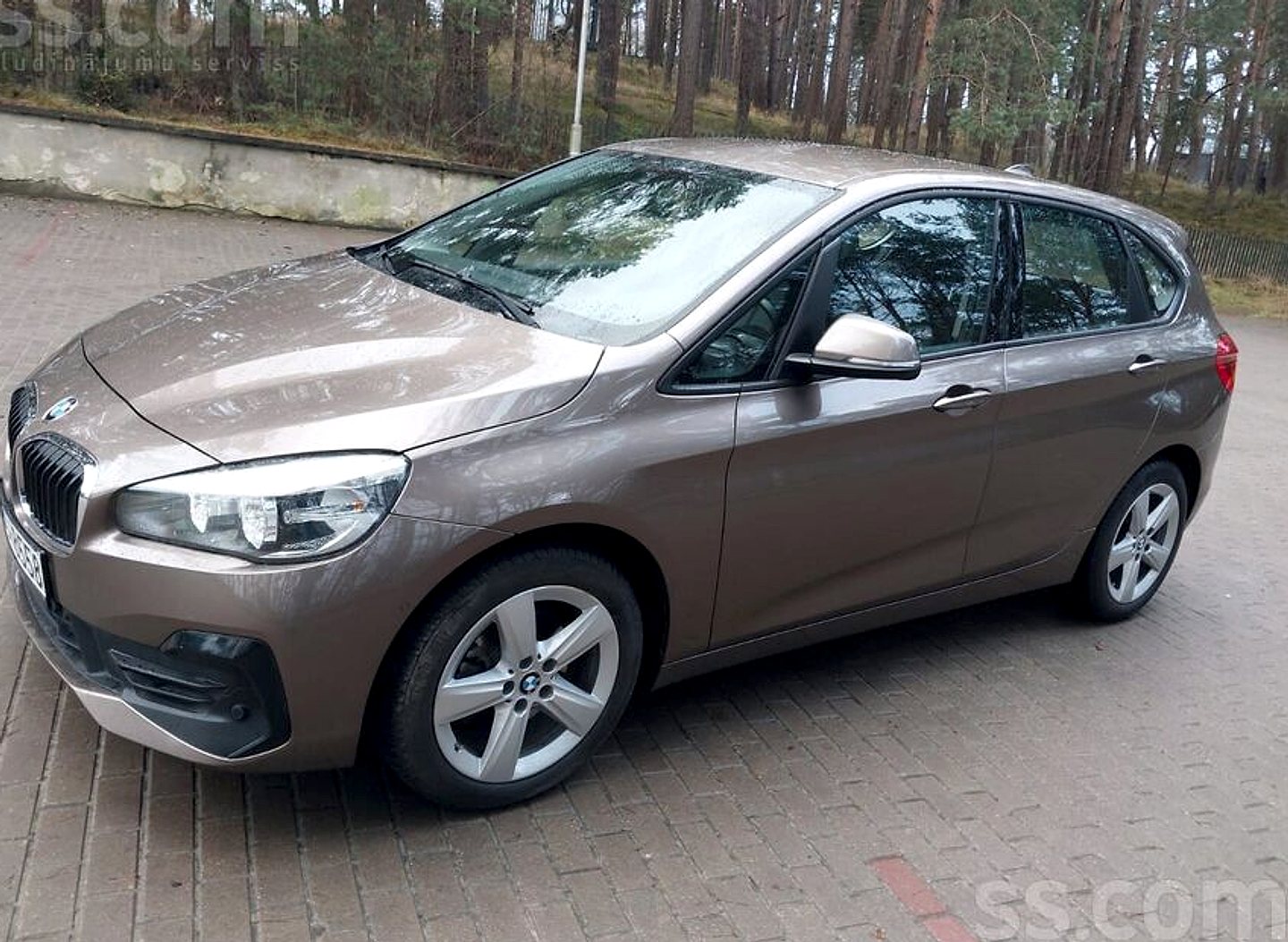 BMW 216 — foto 3