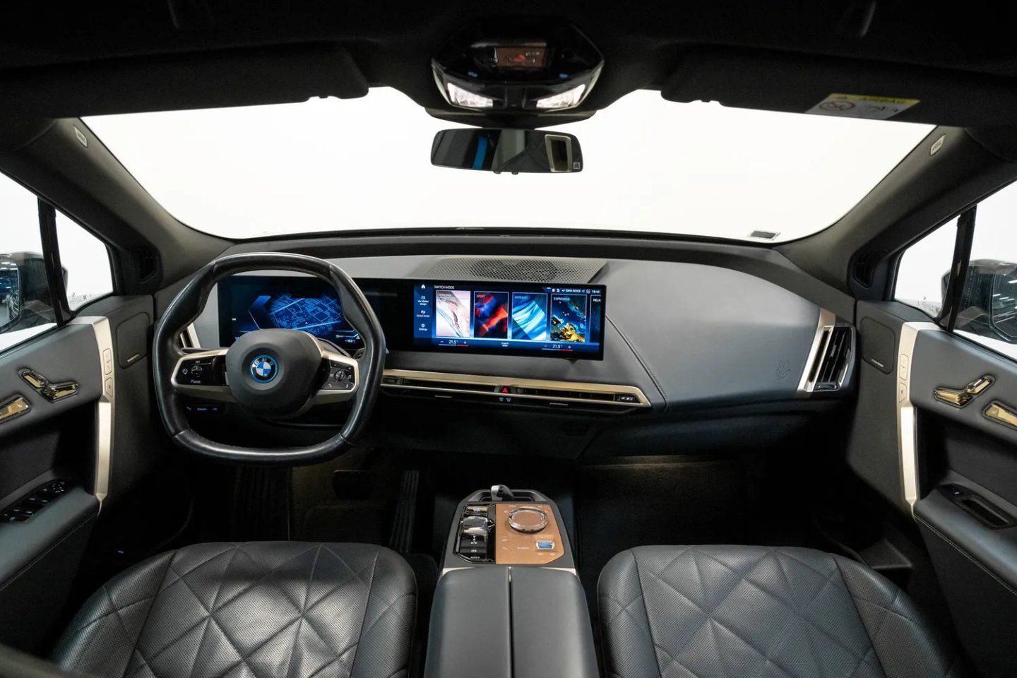BMW IX — foto 4