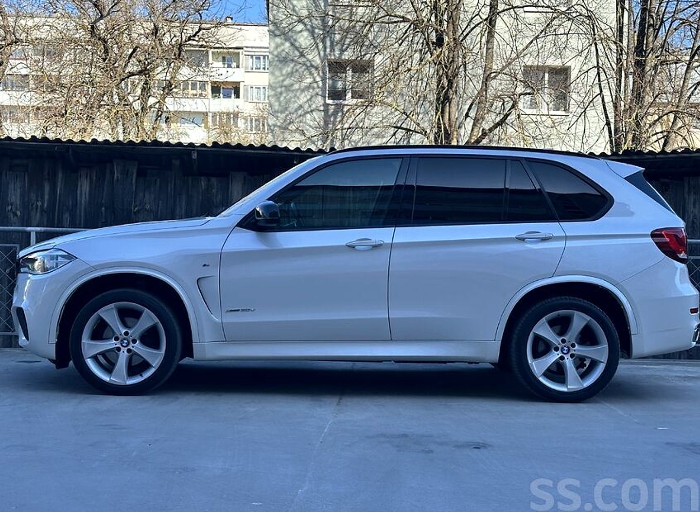 BMW X5 — foto 4