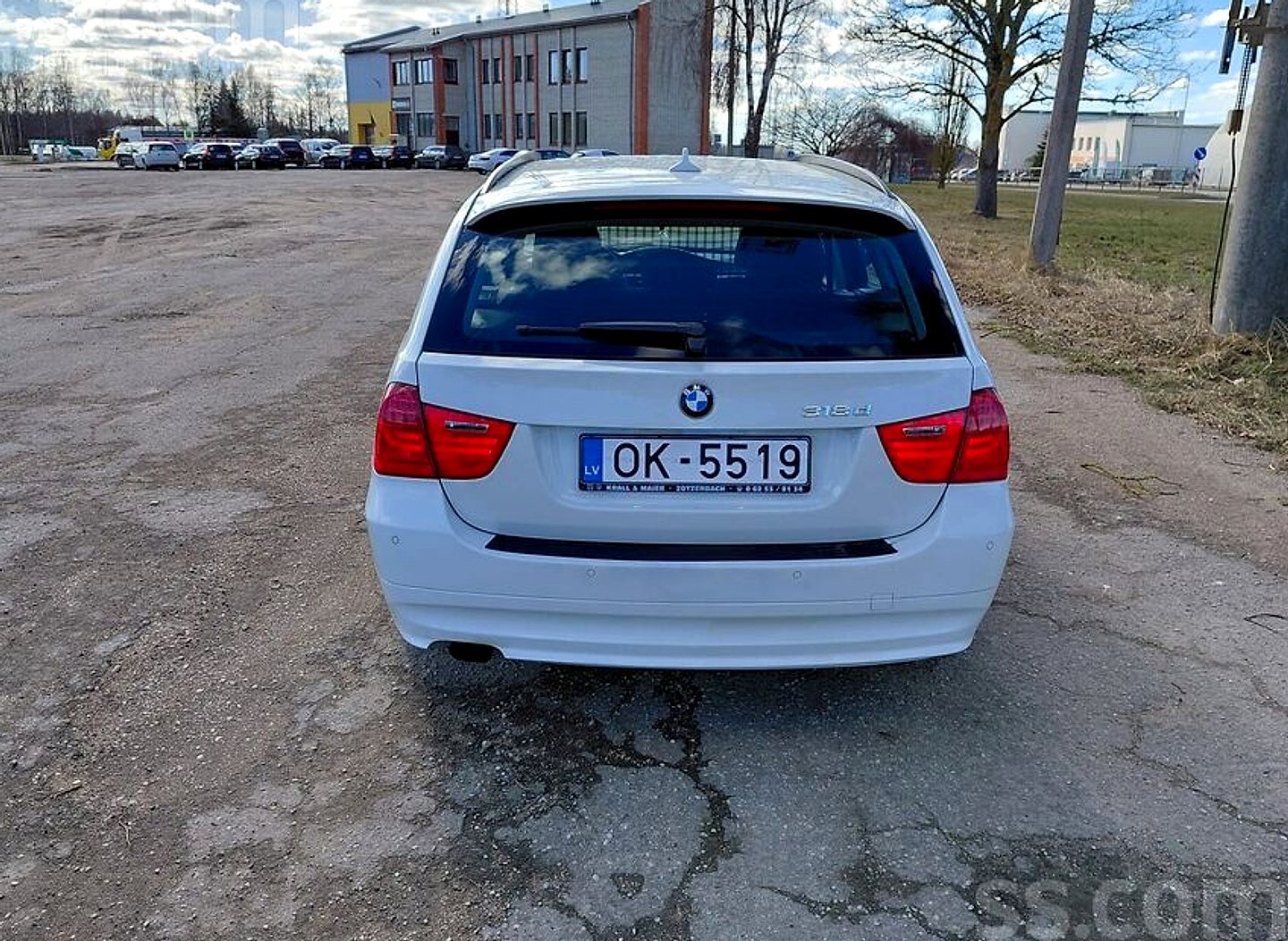 BMW 318 — foto 5