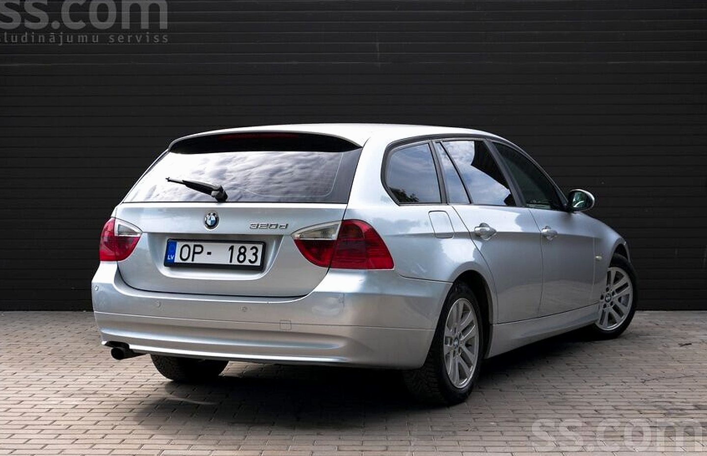BMW 320 — foto 4